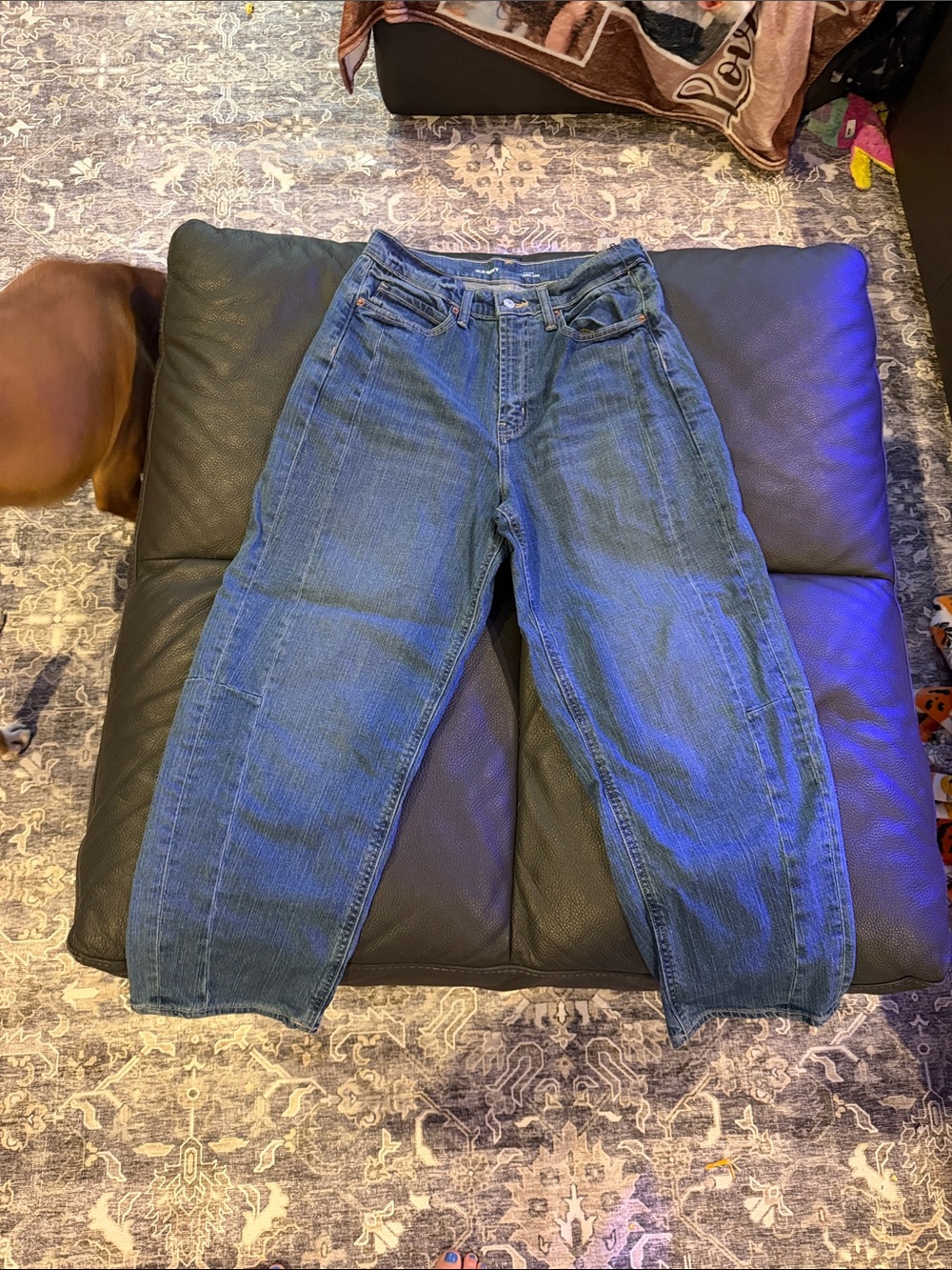 Women's barrel leg Blue Jeans